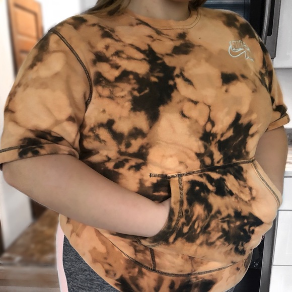 Nike Other - VINTAGE NIKE Short-Sleeved Bleach-Dyed Sweatshirt Nike Other - VINTAGE NIKE Short-Sleeved Bleach-Dyed Sweatshirt
